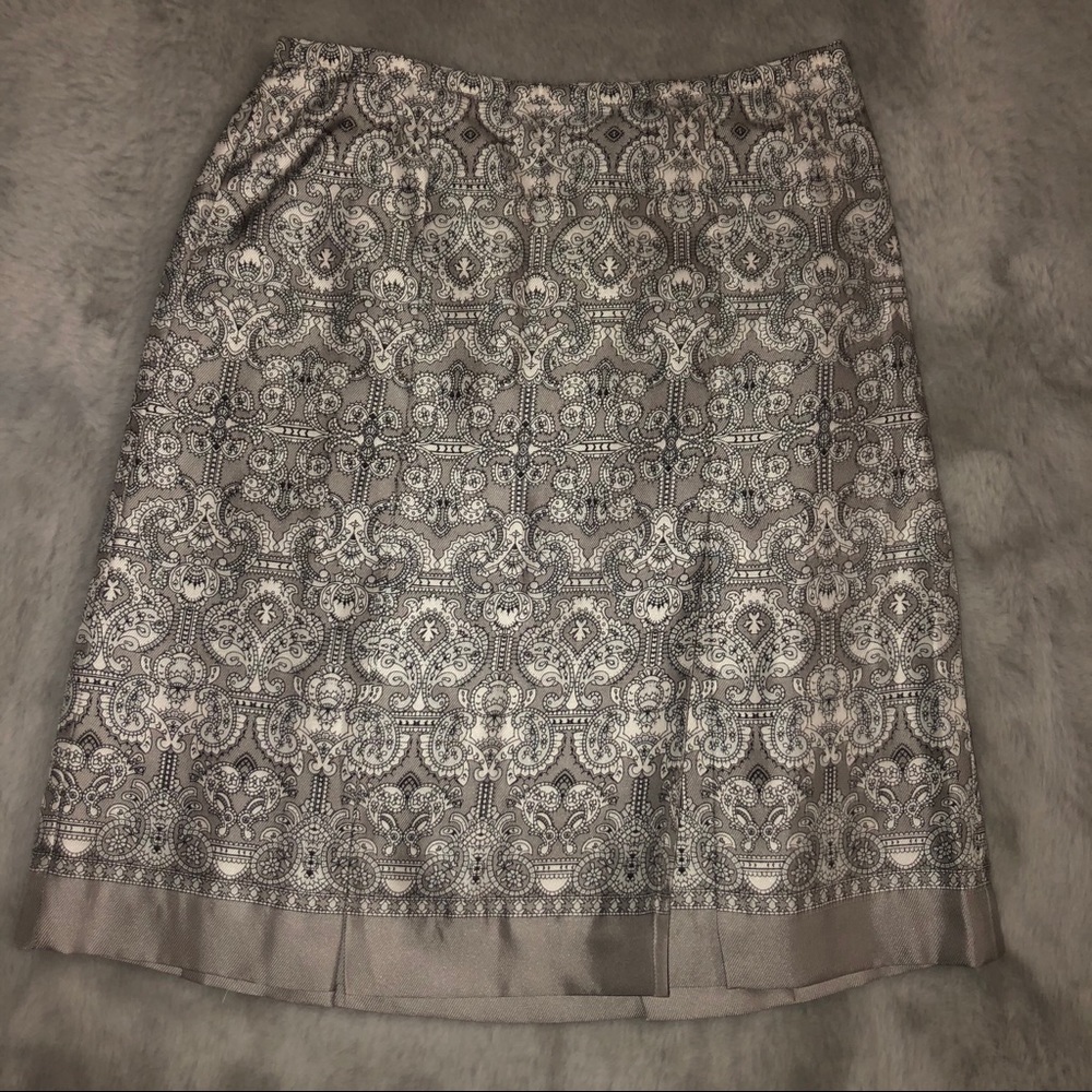 NWT Ann Taylor Skirt LOFT 100% Silk Grey & White